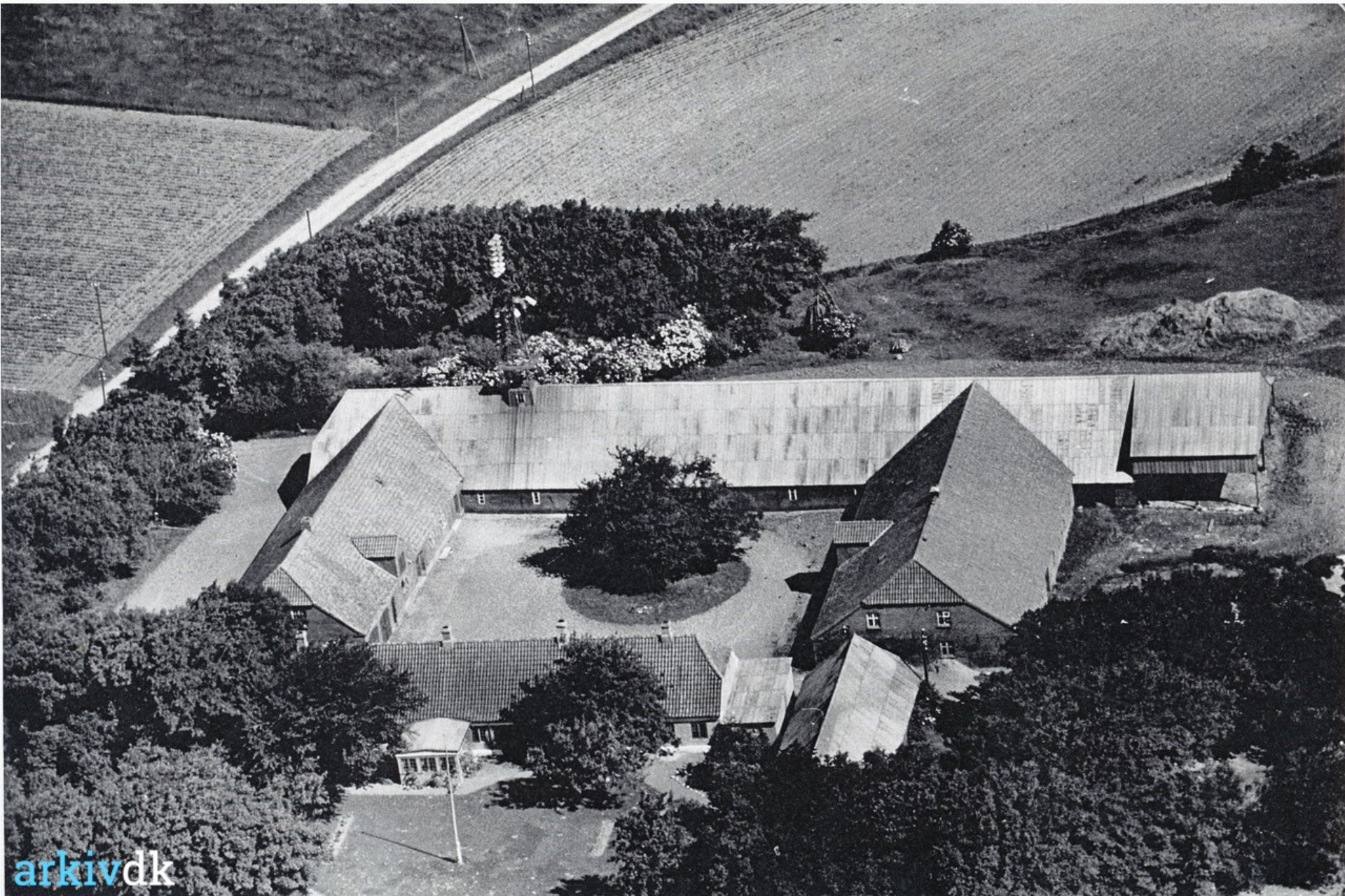 Luftfoto af Sdr. Byskov 1951
